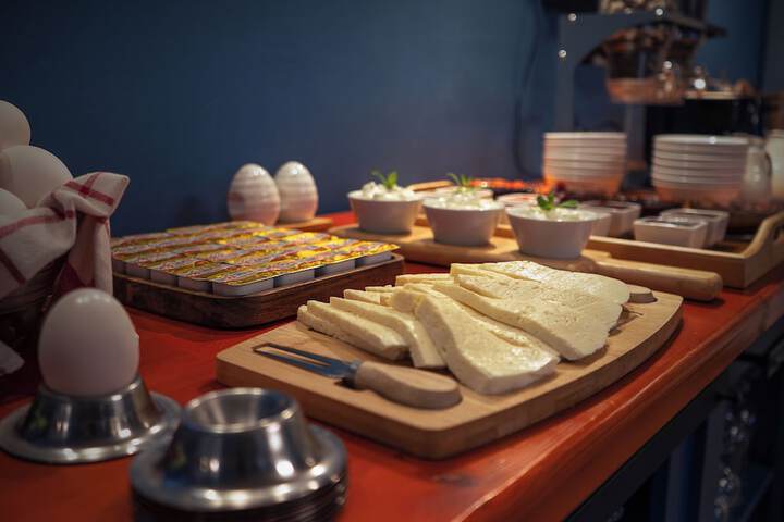 Dining 66 of 81