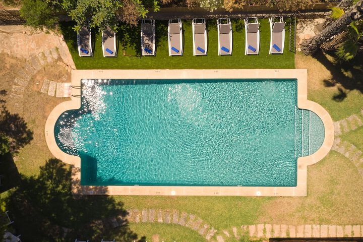 Pool 37 of 93