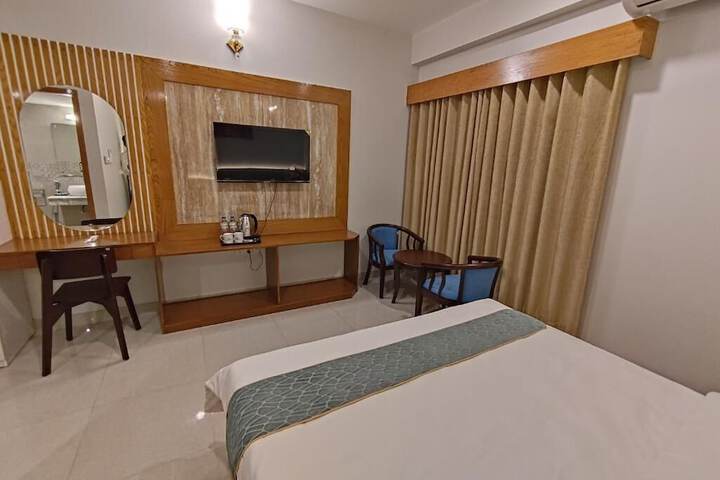 Room 26 of 73