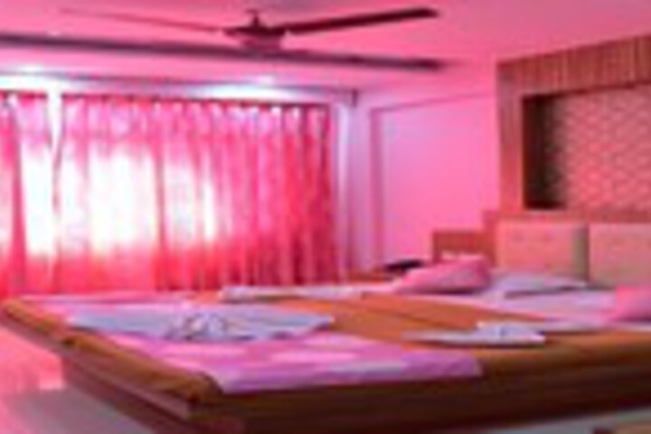 Room 15 of 17