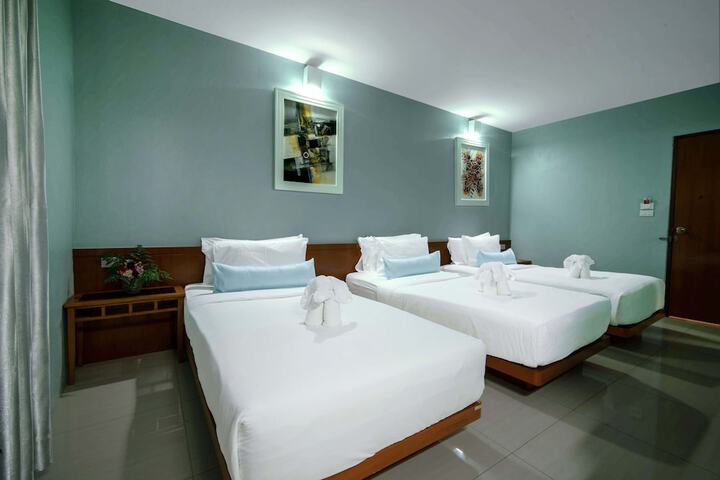 Room 21 of 50