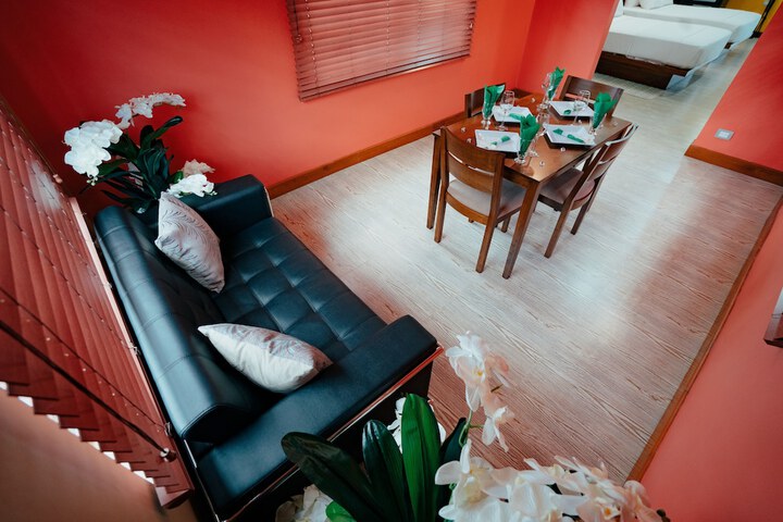 Room 28 of 51