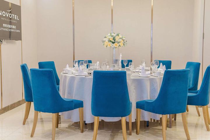 Dining 119 of 183