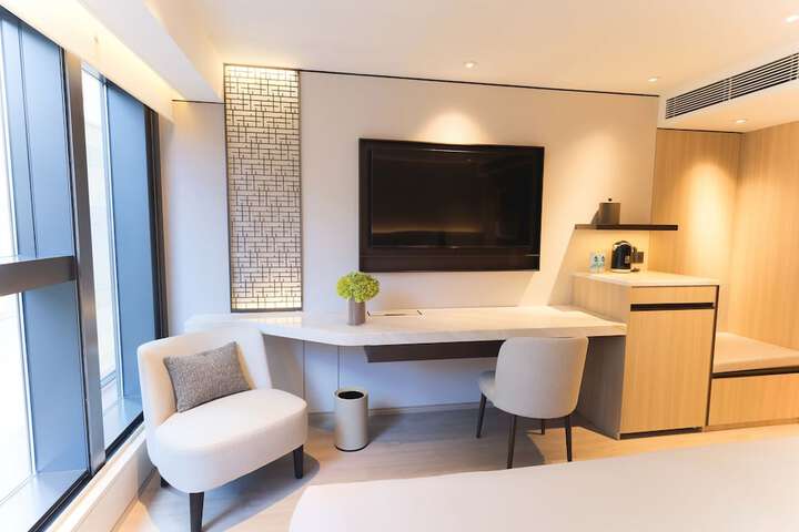 Room 5 of 26