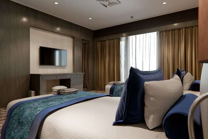 Room 16 of 37