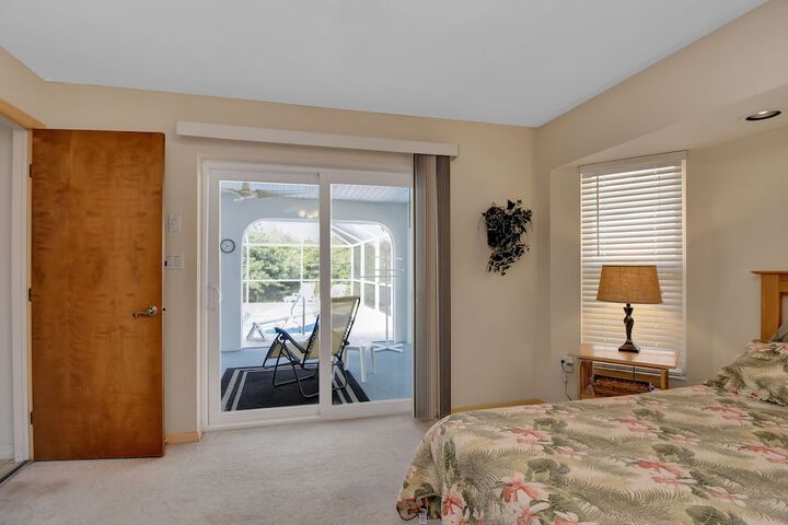 Room 6 of 48