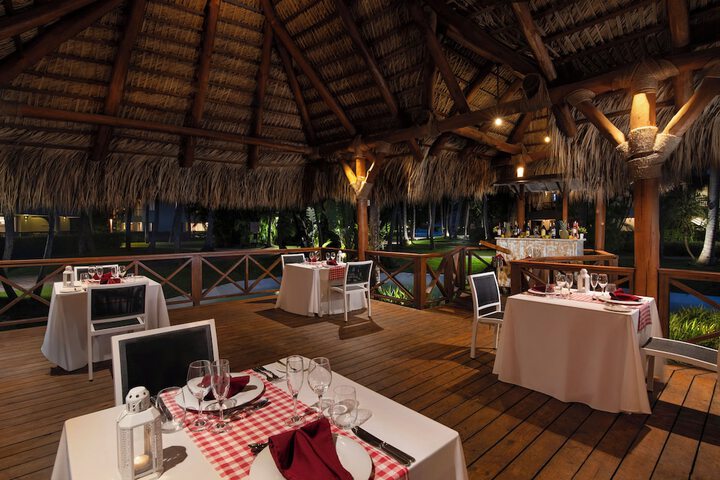 Dining 78 of 131