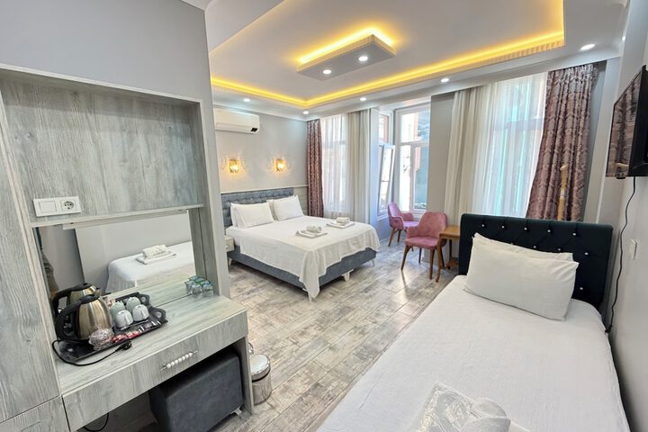 Room 26 of 105