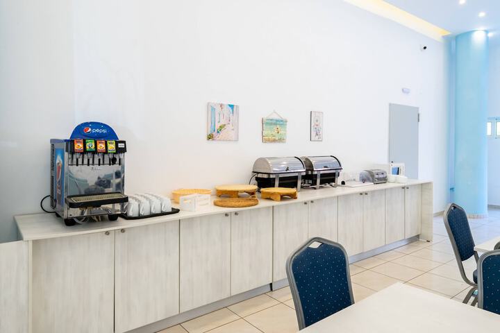 Breakfast/Coffee Service 19 of 21