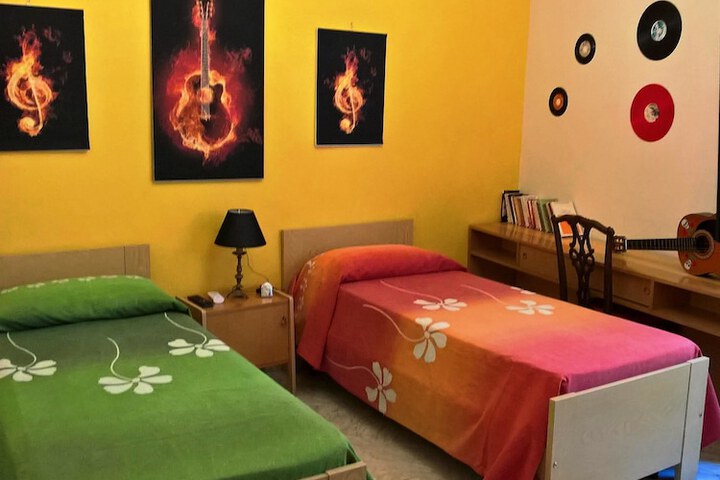 Room 5 of 41