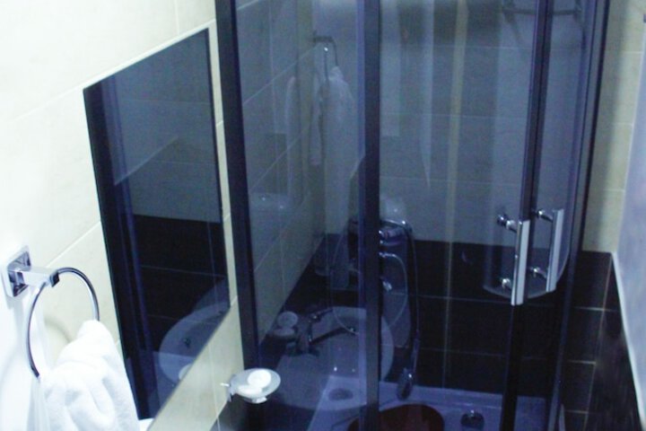 Room 26 of 131