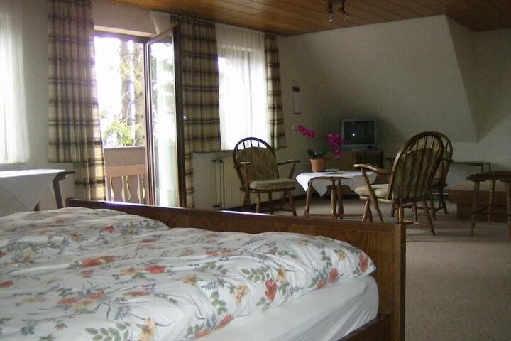 Room 5 of 38