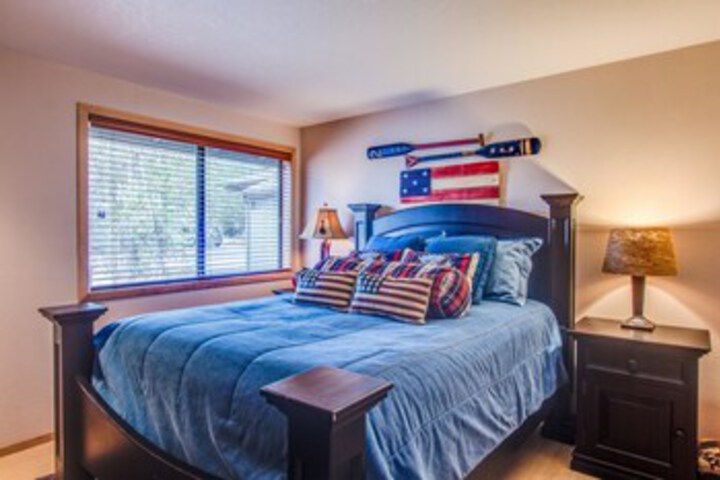 Room 42 of 46