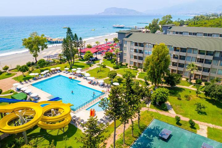 Senza Sunset Beach Hotel