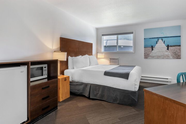 Room 7 of 34