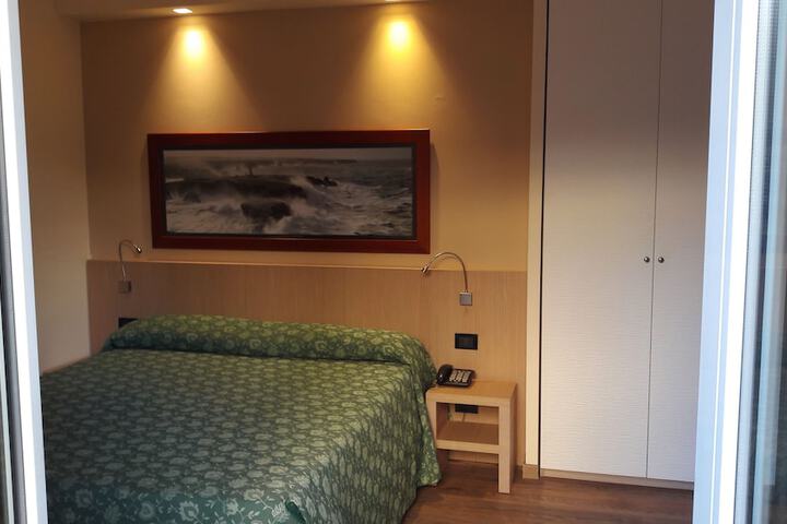 Room 20 of 78