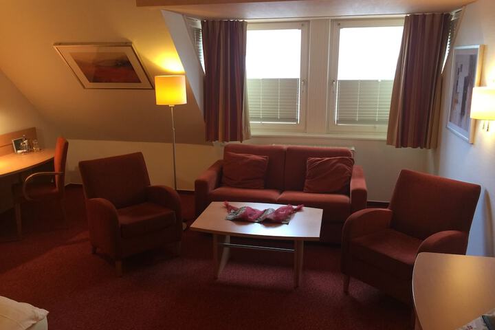 Room 32 of 102