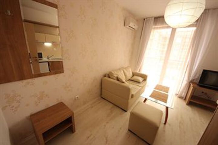 Room 106 of 153