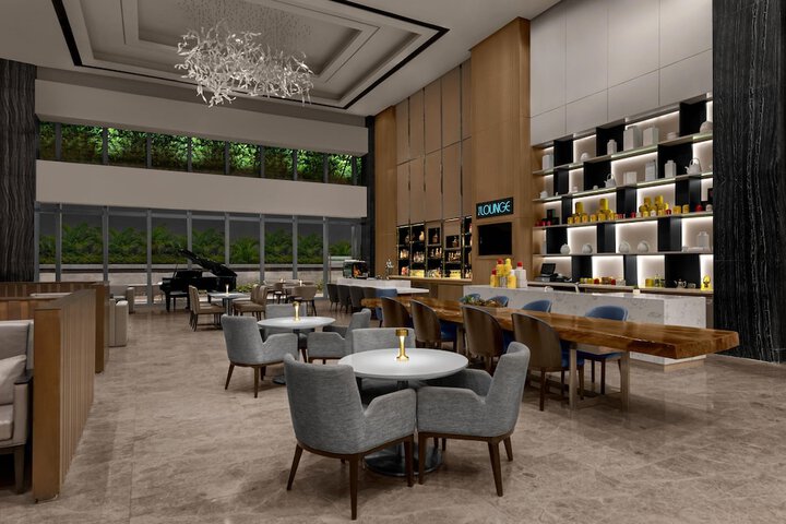 Lounge 79 of 97