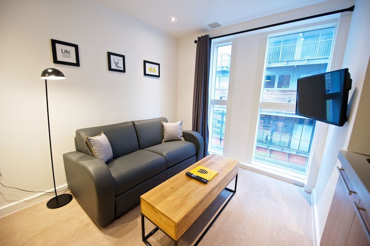 Room 9 of 39