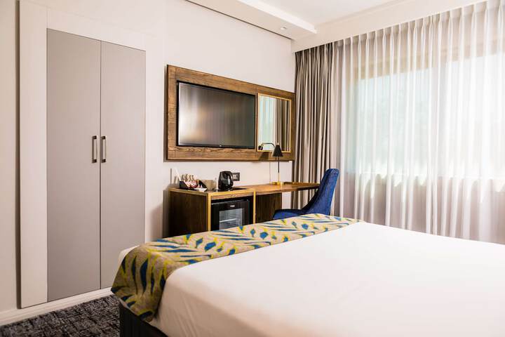 Room 8 of 54