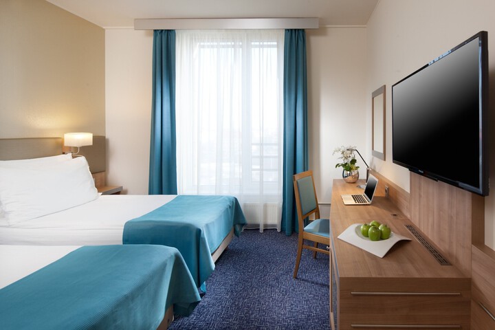 Room 26 of 111