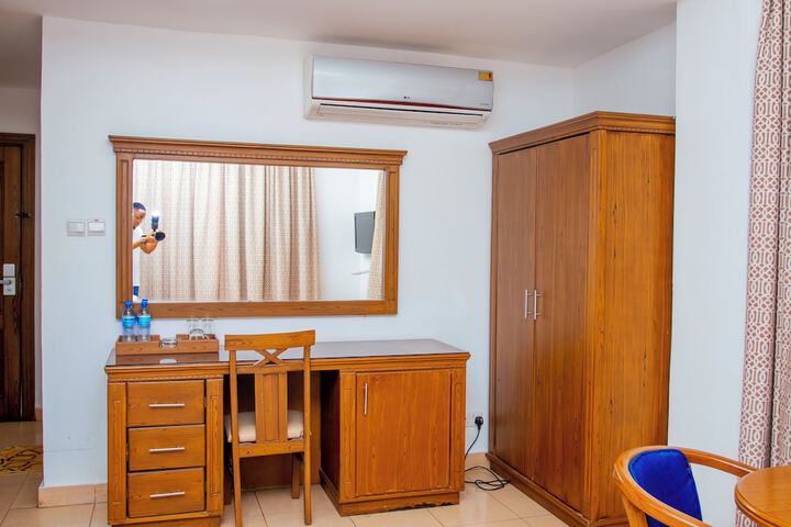 Room 31 of 99