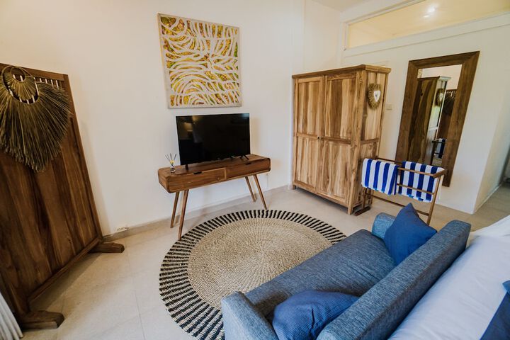 Room 2 of 21