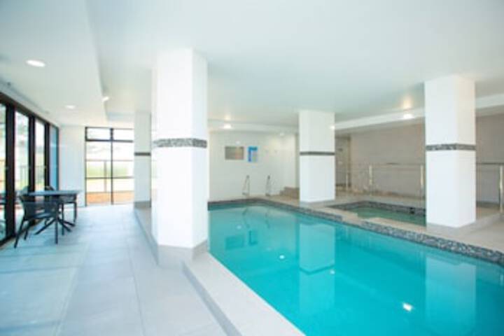 Pool 43 of 75