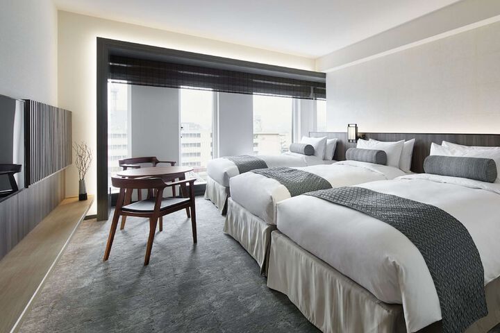 Room 35 of 156