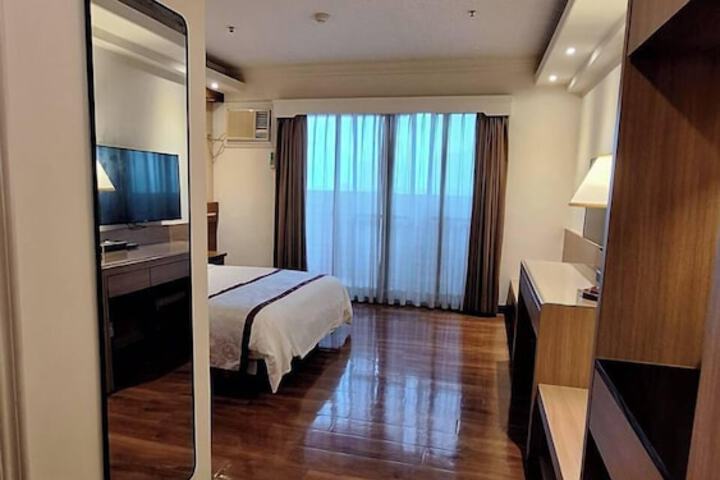 Room 50 of 74