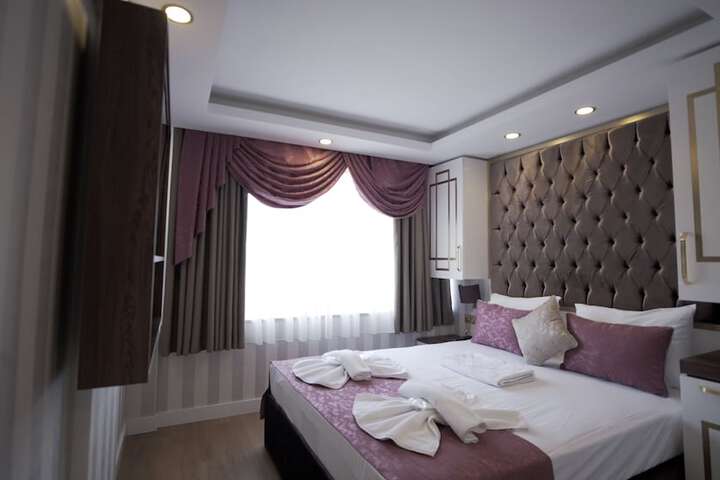 Room 36 of 76