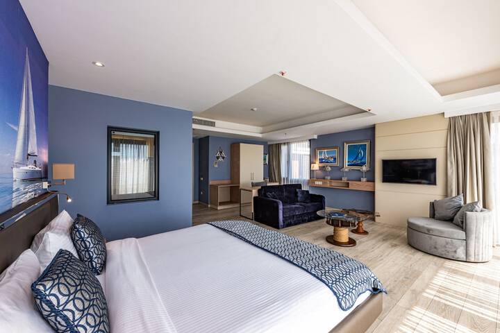Room 10 of 43