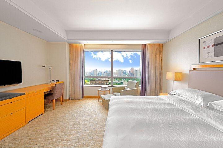 Room 16 of 46
