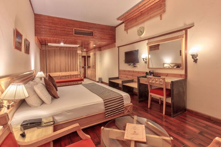 Room 14 of 158