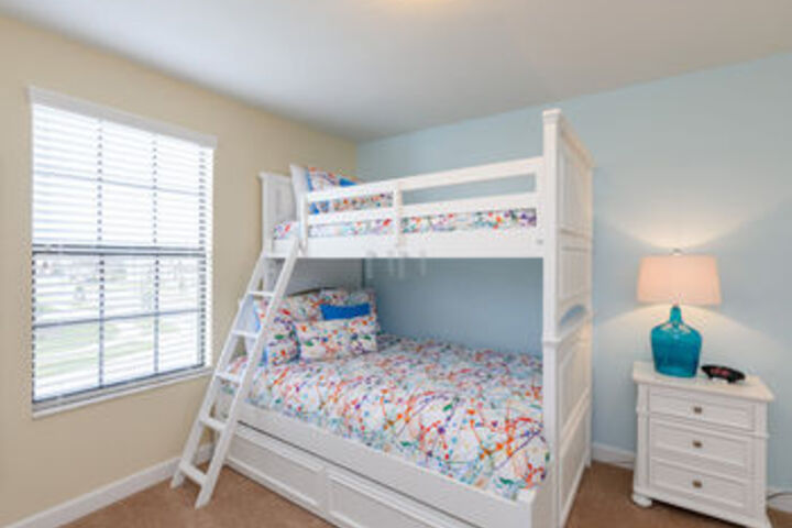 Room 284 of 687