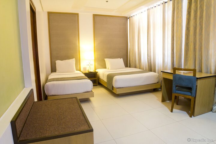 Room 3 of 15