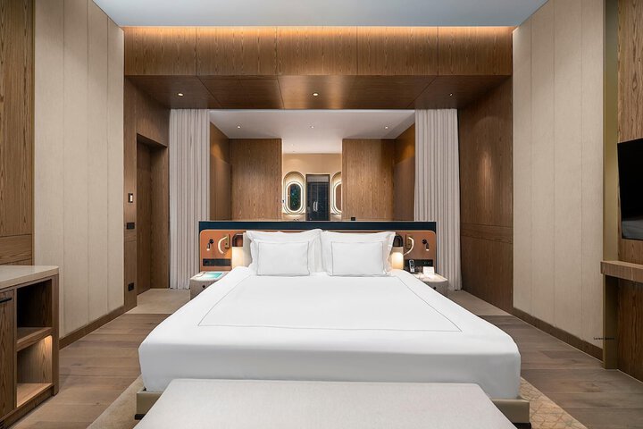 Room 28 of 111