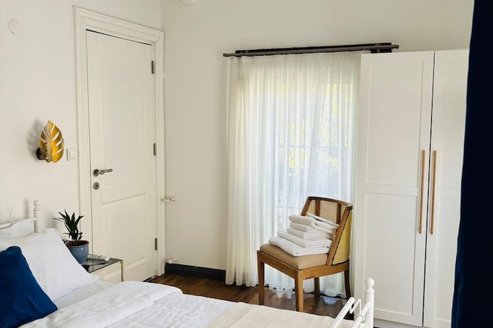 Room 8 of 55
