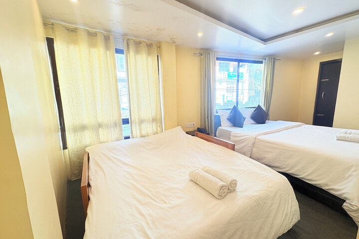 Room 19 of 28