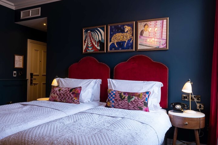 Room 4 of 21