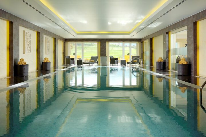 Pool 103 of 176
