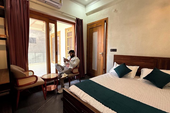 Room 51 of 95