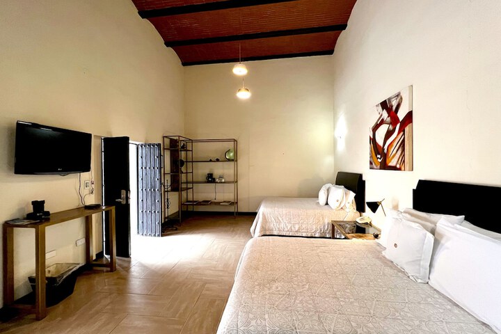 Room 14 of 34