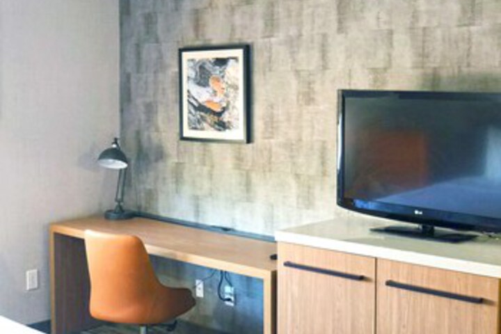 Room 33 of 33