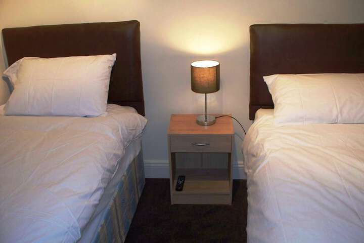 Room 9 of 26