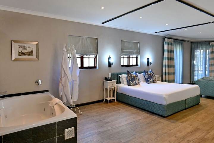 Room 42 of 199