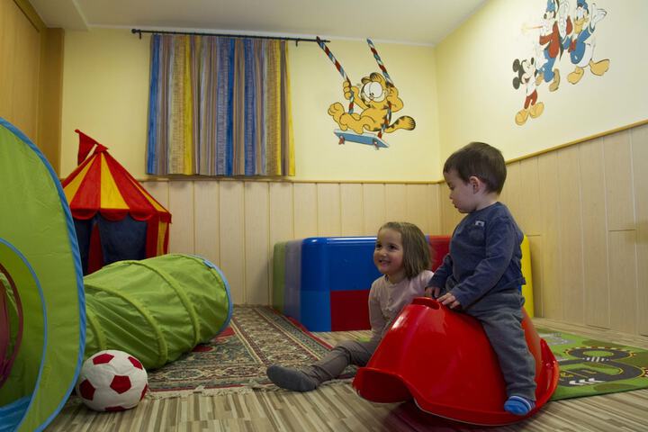 Childrens Activities 34 of 50
