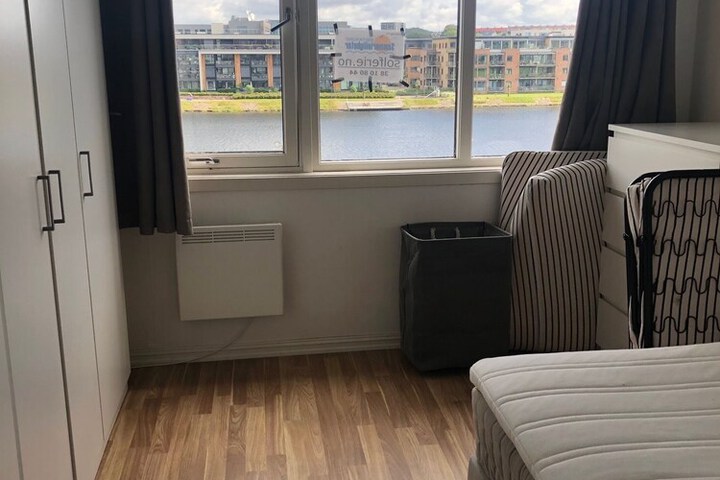Room 3 of 12