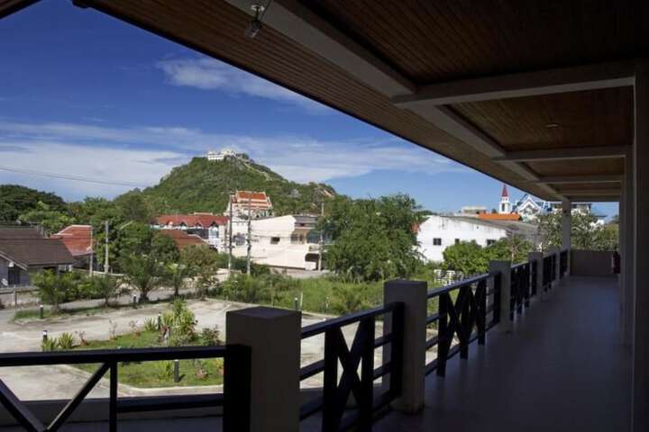 Terrace/Patio 9 of 12